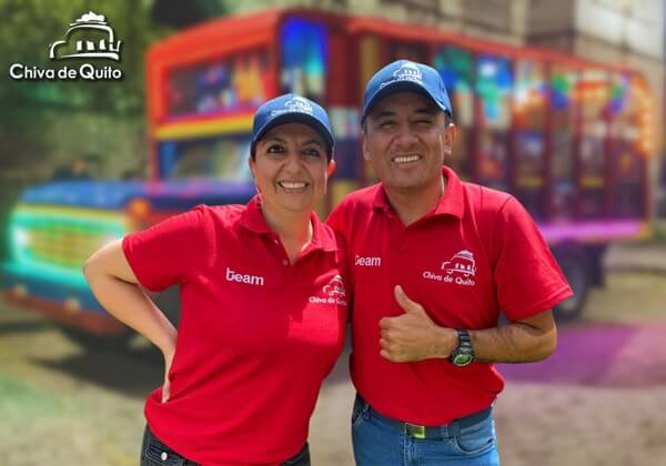 Chiva Rumbera en Quito | Experiencia, Alegría y Fiesta Garantizada